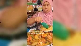 吃瓜摆摊小哥哥,揭秘吃瓜摆摊小哥哥的美食传奇