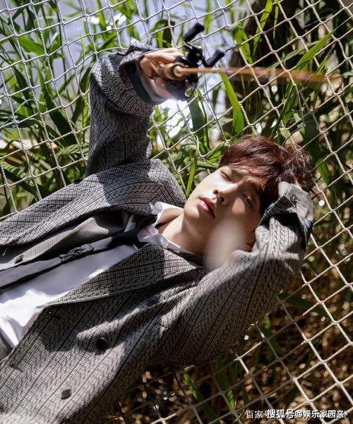 吃瓜男孩真帅,揭秘吃瓜男孩的帅气传奇