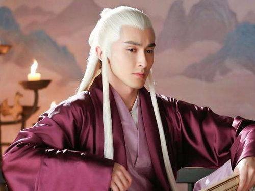 帝君东华吃瓜团,瓜团狂欢，揭秘神秘帝君背后的故事